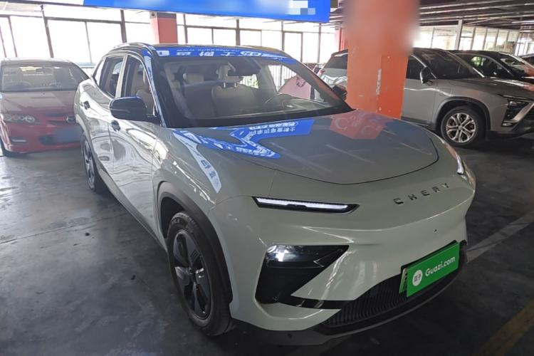 Used Chery New Energy eQ7 2023 512km Pro Front Right 45 Deg