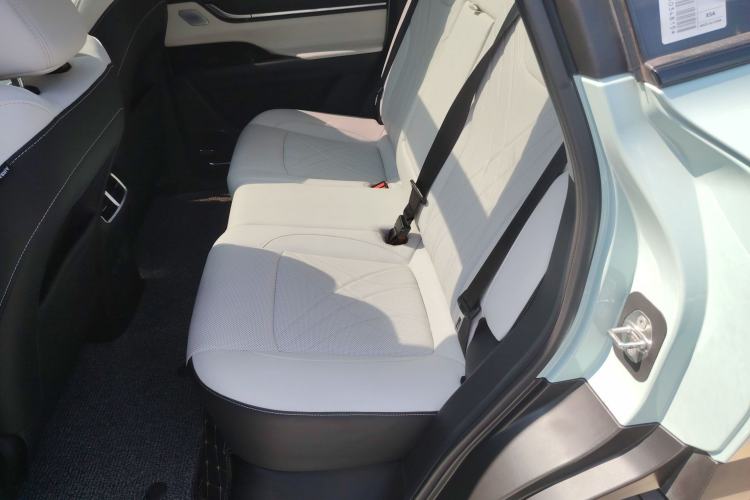 Used Chery New Energy eQ7 2023 512 km Max Left Rear Seat