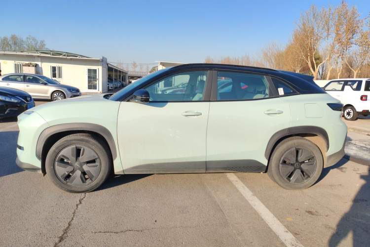 Used Chery New Energy eQ7 2023 512 km Max Left Side