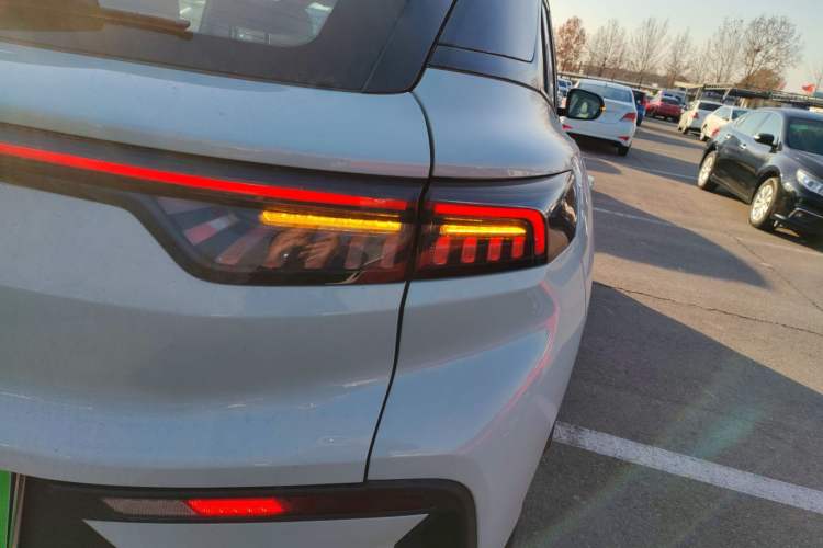Used Chery New Energy eQ7 2023 512 km Max Right Rear Taillight