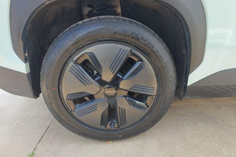 Used Chery New Energy eQ7 2023 512km Pro Right Rear Wheel Hub