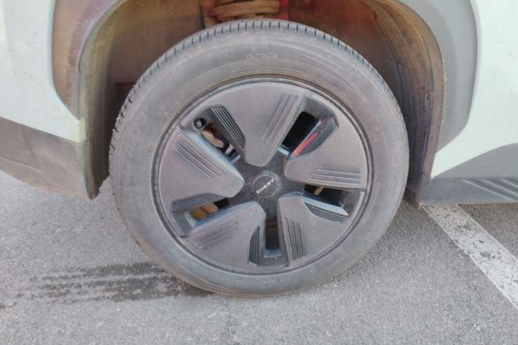 Used Chery New Energy eQ7 2023 512 km Max Right Rear Wheel Hub