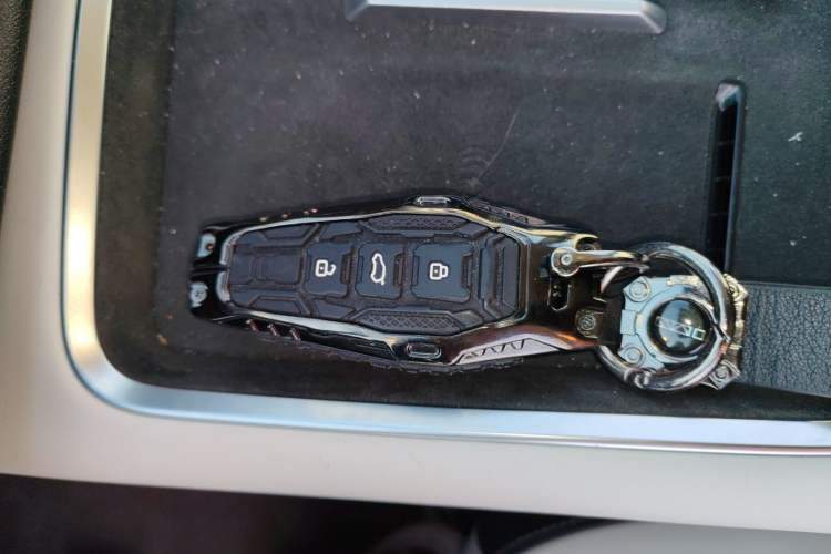 Used Chery New Energy eQ7 2023 512 km Max Vehicle Key