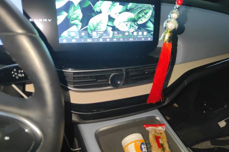 Used Chery New Energy eQ7 2023 512km Pro Audio And AC Panel