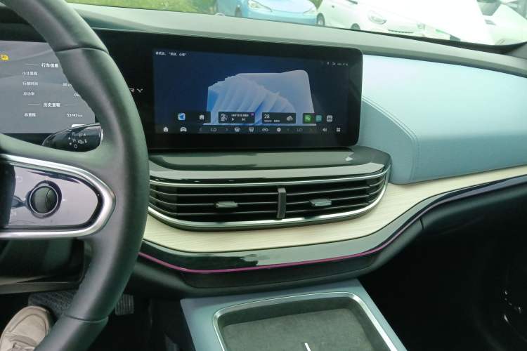 Used Chery New Energy eQ7 2023 512km Pro Audio And AC Panel