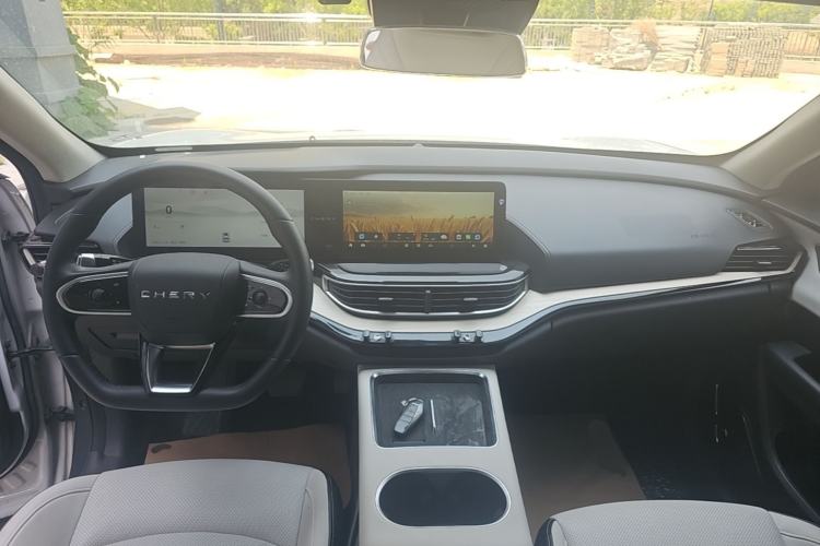 Used Chery New Energy eQ7 2023 512km Air Center Console