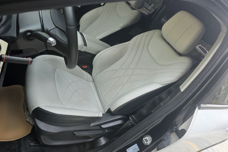 Used Chery New Energy eQ7 2023 512km Air Left Front Seat
