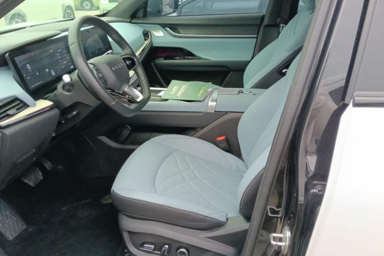 Used Chery New Energy eQ7 2023 512km Pro Left Front Seat