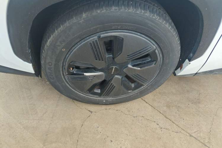 Used Chery New Energy eQ7 2023 512km Pro Left Front Wheel Hub