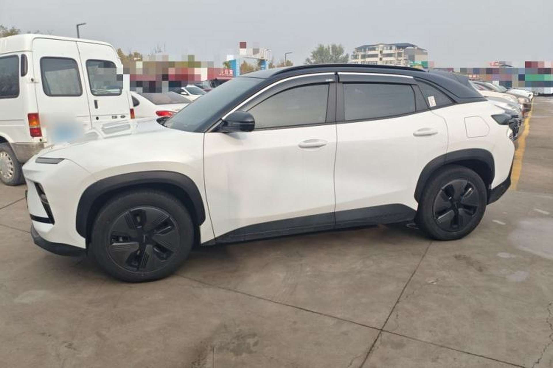 Used Chery New Energy eQ7 2023 512km Pro Left Side