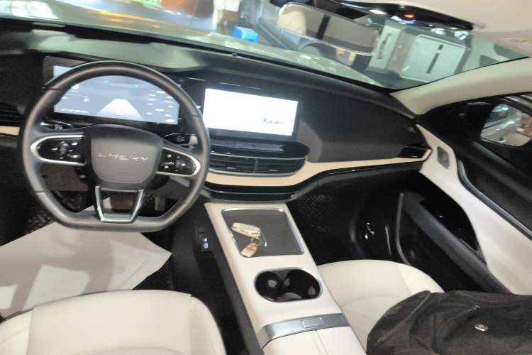 Used Chery New Energy eQ7 2024 512 km Leisure Edition Audio And AC Panel