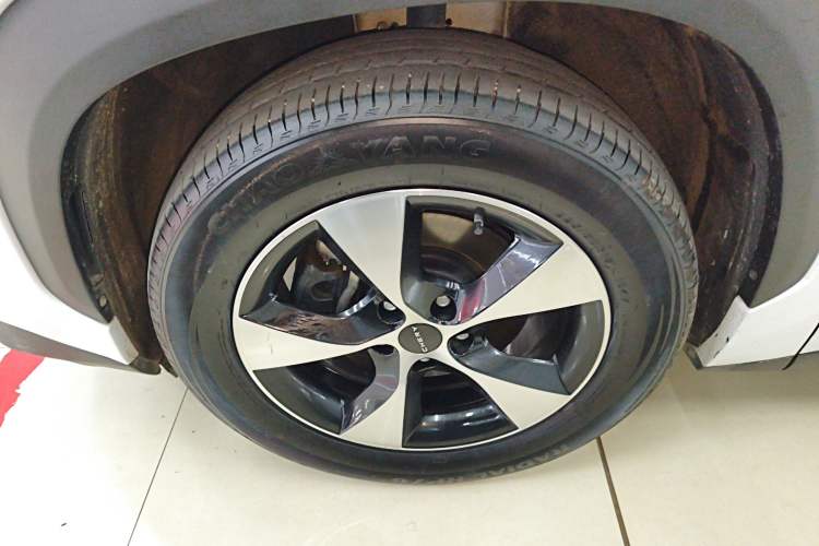 Used Chery New Energy eQ7 2024 512 km Leisure Edition Left Front Wheel Hub