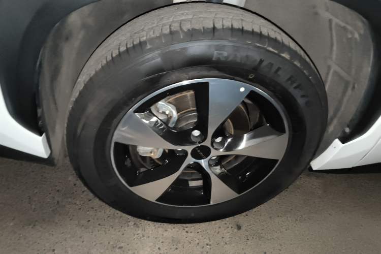 Used Chery New Energy eQ7 2024 512 km Leisure Edition Left Front Wheel Hub