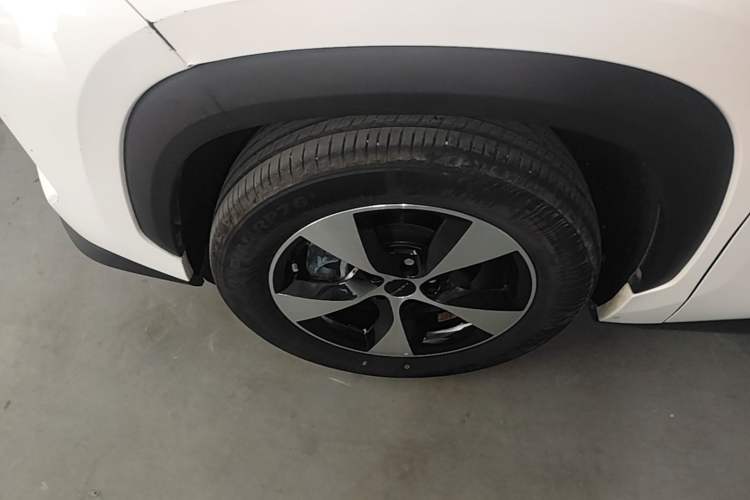 Used Chery New Energy eQ7 2024 512 km Leisure Edition Left Front Wheel Hub