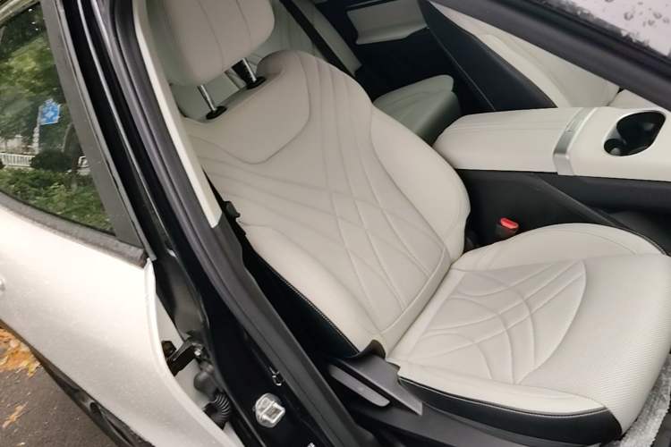 Used Chery New Energy eQ7 2024 512 km Leisure Edition Right Front Seat