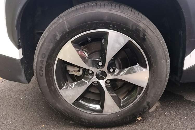 Used Chery New Energy eQ7 2024 512 km Leisure Edition Right Rear Wheel Hub