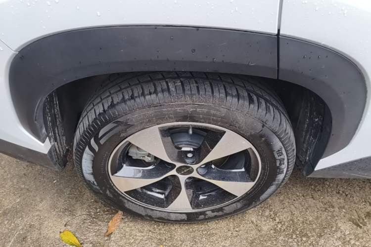 Used Chery New Energy eQ7 2024 512 km Leisure Edition Right Rear Wheel Hub