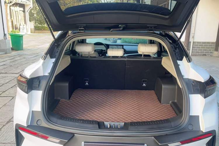 Used Chery New Energy eQ7 2024 512 km Leisure Edition Trunk