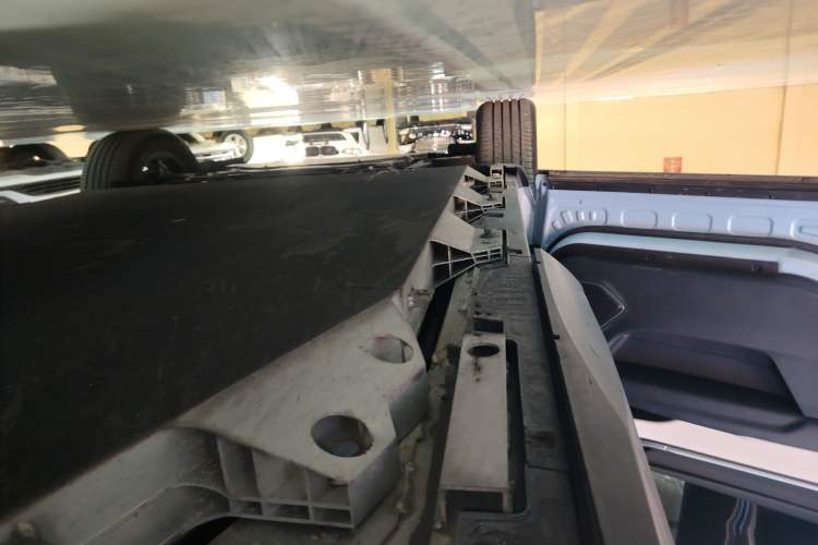 Used Chery New Energy eQ7 2025 512 km Free-Range Version Left Side Sill