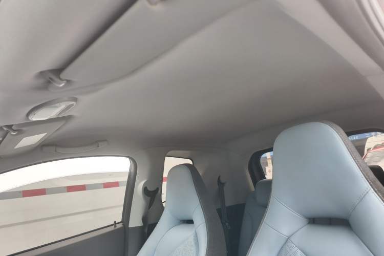Used Chery New Energy Little Ant 2022 Sweet Pink Edition Half-Sugar Version Lithium Iron Phosphate 29.2 kWh 30 kW 301 km Headliner