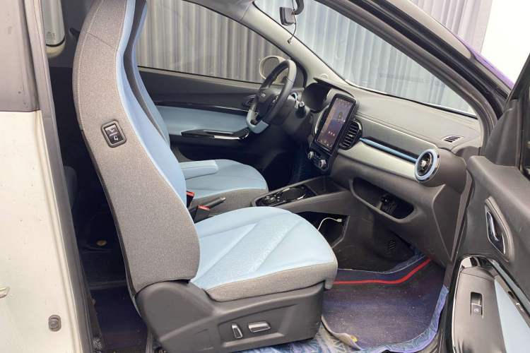 Used Chery New Energy Little Ant 2022 Sweet Pink Edition Low-Sugar Version Lithium Iron Phosphate 30 kW 301 km Interior 10