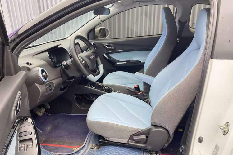 Used Chery New Energy Little Ant 2022 Sweet Pink Edition Low-Sugar Version Lithium Iron Phosphate 30 kW 301 km Interior 7
