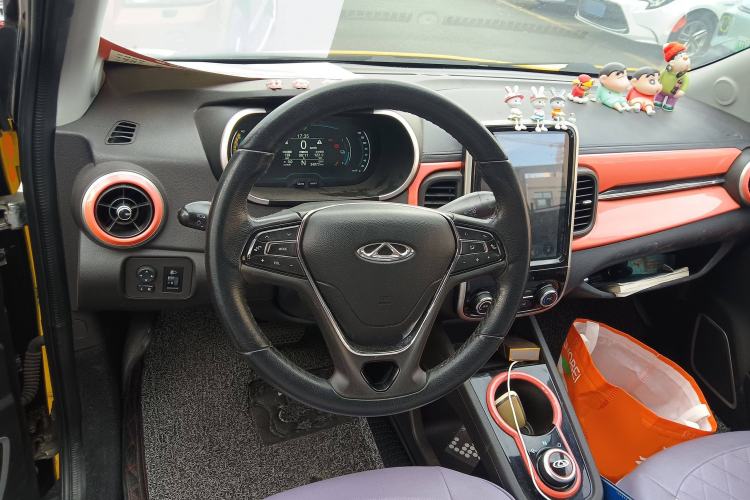 Used Chery New Energy Little Ant 2021 150 000 Yuan Ant Fan Edition Ant Trend Version Lithium-Ion Battery Steering Wheel