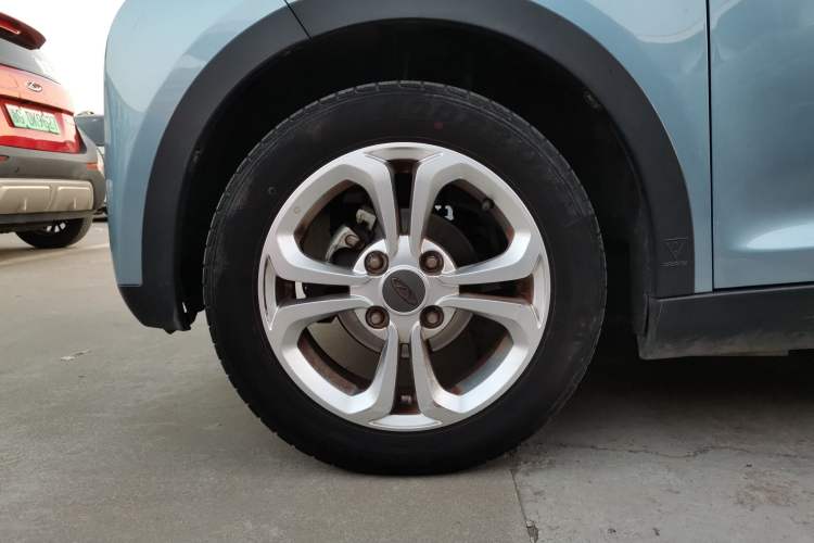 Used Chery New Energy Little Ant 2018 300 4-Seater Smart Edition Left Front Wheel Hub