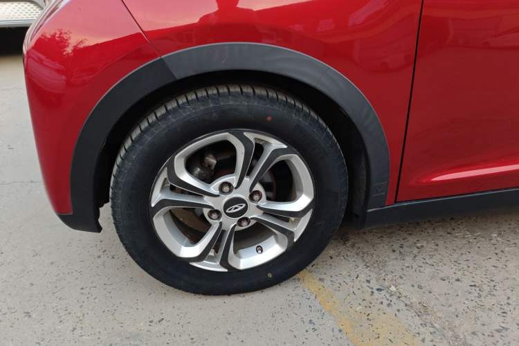 Used Chery New Energy Little Ant 2018 400 4-Seater Smart Edition Left Front Wheel Hub