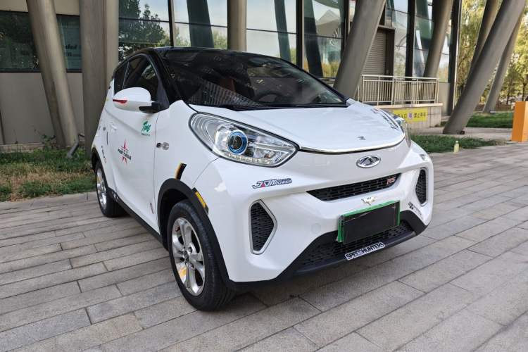 Used Chery New Energy Little Ant 2018 400 4-Seater Smart Edition Front Right 45 Deg