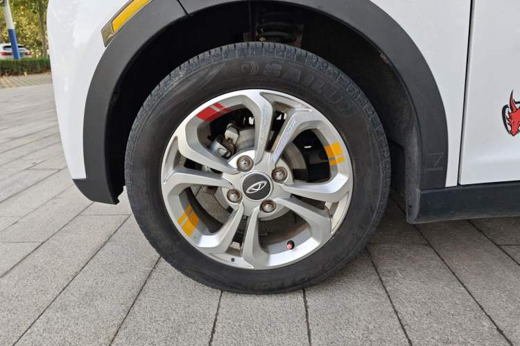 Used Chery New Energy Little Ant 2018 400 4-Seater Smart Edition Left Front Wheel Hub