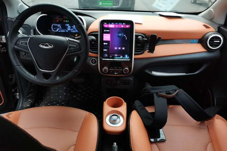 Used Chery New Energy Little Ant 2018 4-Seat Smart Luxe Edition Center Console