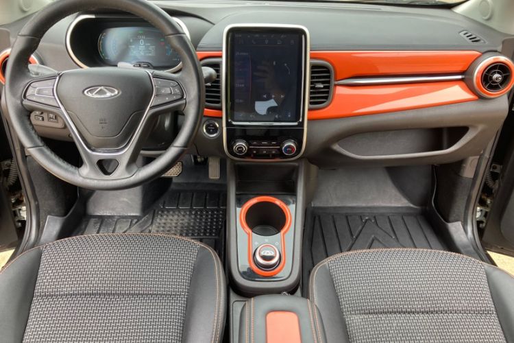 Used Chery New Energy Little Ant 2019 4-Seater Smart Edition 35 kWh Interior 1