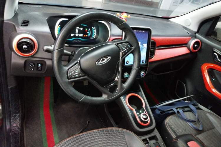 Used Chery New Energy Little Ant 2019 4-Seater Smart Edition 30.6 kWh Center Console