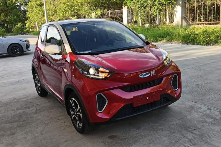 Used Chery New Energy Little Ant 2019 4-Seater Smart Edition 30.6 kWh Front Right 45 Deg
