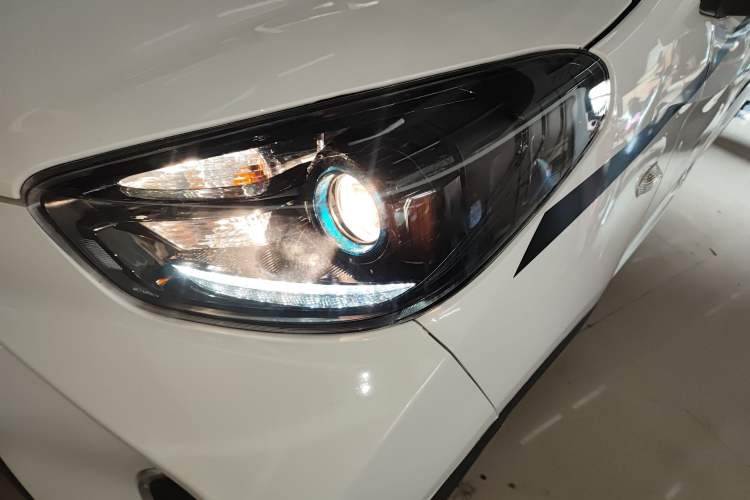 Used Chery New Energy Little Ant 2019 4-Seater Smart Edition 30.6 kWh Left Front Headlight