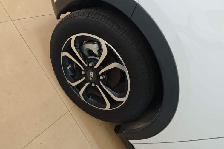 Used Chery New Energy Little Ant 2019 4-Seater Smart Edition 30.6 kWh Left Front Wheel Hub