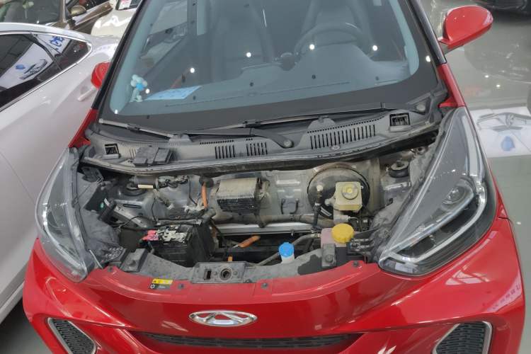 Used Chery New Energy Little Ant 2021 200 000-Yuan Ant Fan Edition Talent Version Lithium Iron Phosphate 301 km Engine Bay