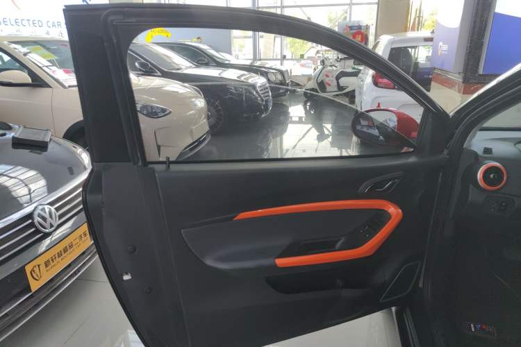 Used Chery New Energy Little Ant 2021 200 000-Yuan Ant Fan Edition Talent Version Lithium Iron Phosphate 301 km Left Front Door Interior