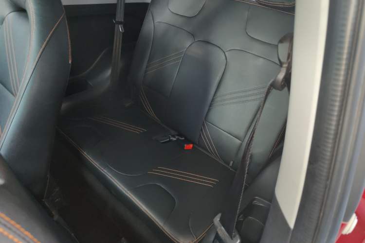Used Chery New Energy Little Ant 2021 200 000-Yuan Ant Fan Edition Talent Version Lithium Iron Phosphate 301 km Left Rear Seat