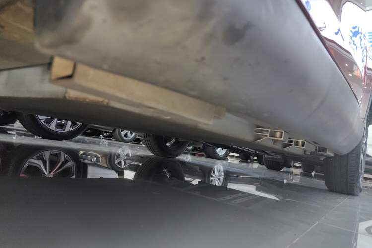 Used Chery New Energy Little Ant 2021 200 000-Yuan Ant Fan Edition Talent Version Lithium Iron Phosphate 301 km Left Side Sill