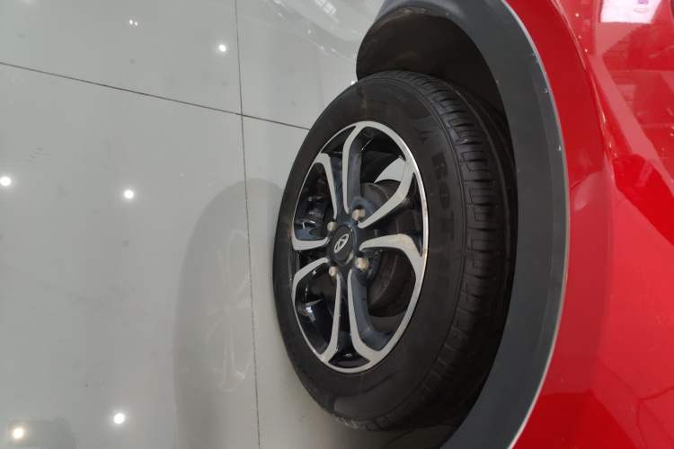Used Chery New Energy Little Ant 2021 200 000-Yuan Ant Fan Edition Talent Version Lithium Iron Phosphate 301 km Right Rear Wheel Hub