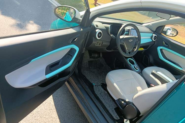 Used Chery New Energy Little Ant 2021 200 000 Yuan "Ant Fan" Edition Energized Version NMC Lithium Battery 301 km Driver Seat