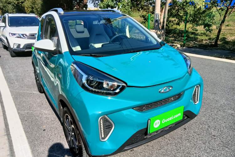 Used Chery New Energy Little Ant 2021 200 000 Yuan "Ant Fan" Edition Energized Version NMC Lithium Battery 301 km Front Right 45 Deg