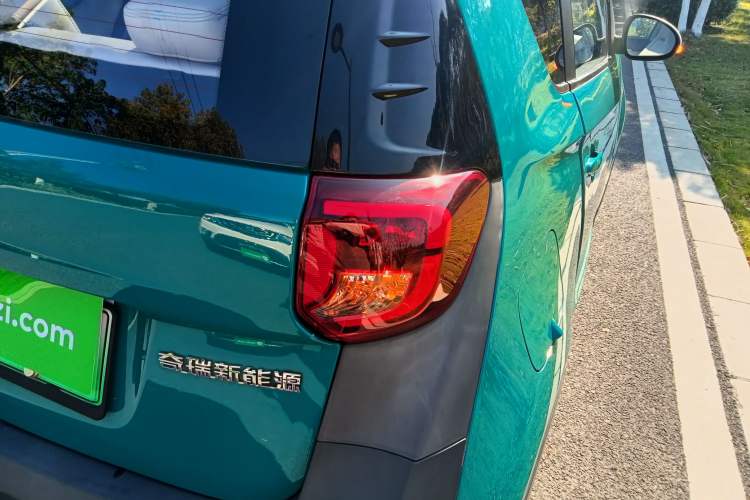 Used Chery New Energy Little Ant 2021 200 000 Yuan "Ant Fan" Edition Energized Version NMC Lithium Battery 301 km Right Rear Taillight