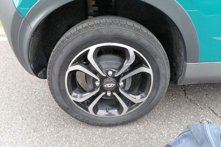 Used Chery New Energy Little Ant 2021 Revised Version 150 000 Yuan Ant Fan Edition New Ant Cool Edition Lithium Iron Phosphate Right Rear Wheel Hub