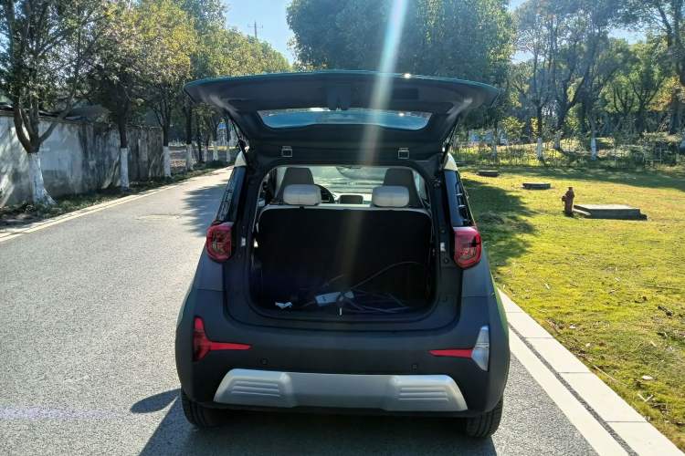 Used Chery New Energy Little Ant 2021 200 000 Yuan "Ant Fan" Edition Energized Version NMC Lithium Battery 301 km Trunk