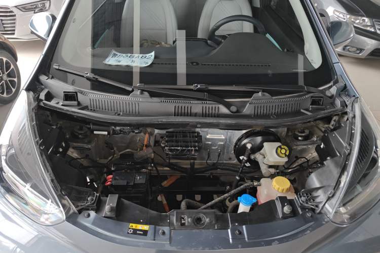 Used Chery New Energy Little Ant 2021 200 000-Yuan Ant Fan Edition Talent Version NMC Battery 301 km Engine Bay