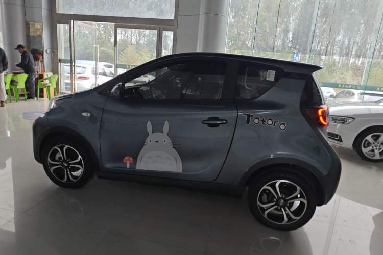 Used Chery New Energy Little Ant 2021 200 000-Yuan Ant Fan Edition Talent Version NMC Battery 301 km Exterior 3