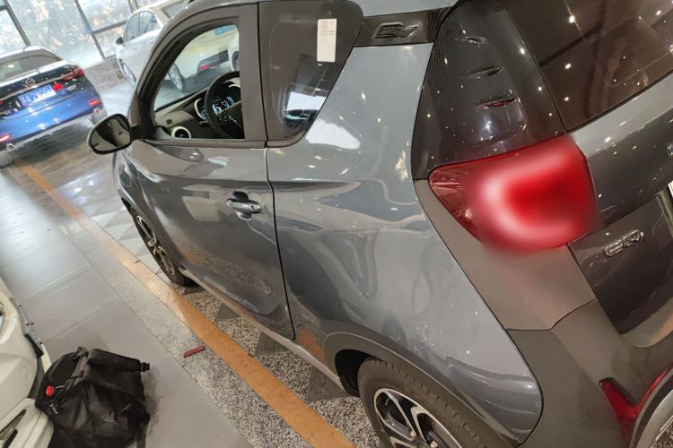 Used Chery New Energy Little Ant 2021 200 000-Yuan Ant Fan Edition Talent Version NMC Battery 301 km Exterior 3